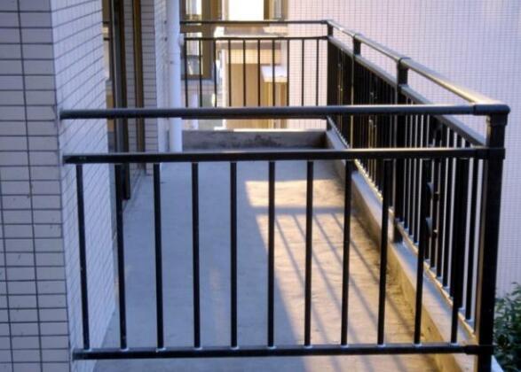 鋅鋼陽臺欄桿顏色選擇？