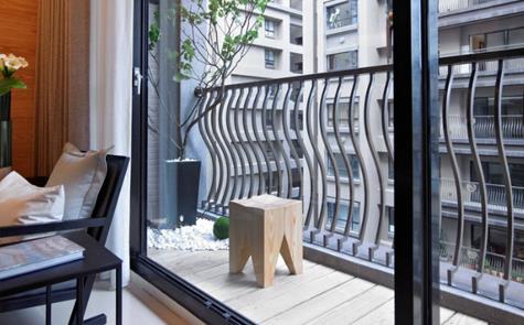 組裝式鋅鋼陽(yáng)臺(tái)欄桿有那些特點(diǎn)